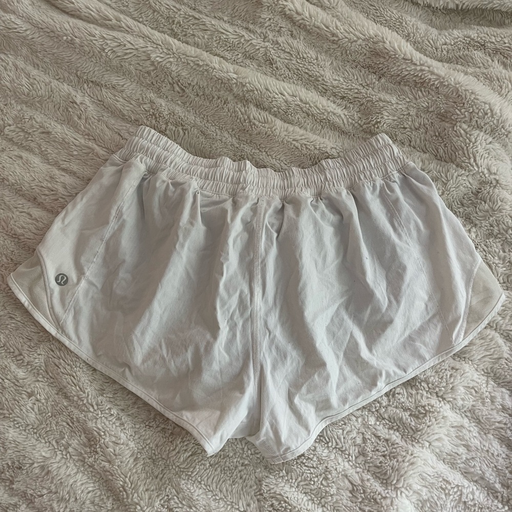 Lululemon Hotty Hot shorts